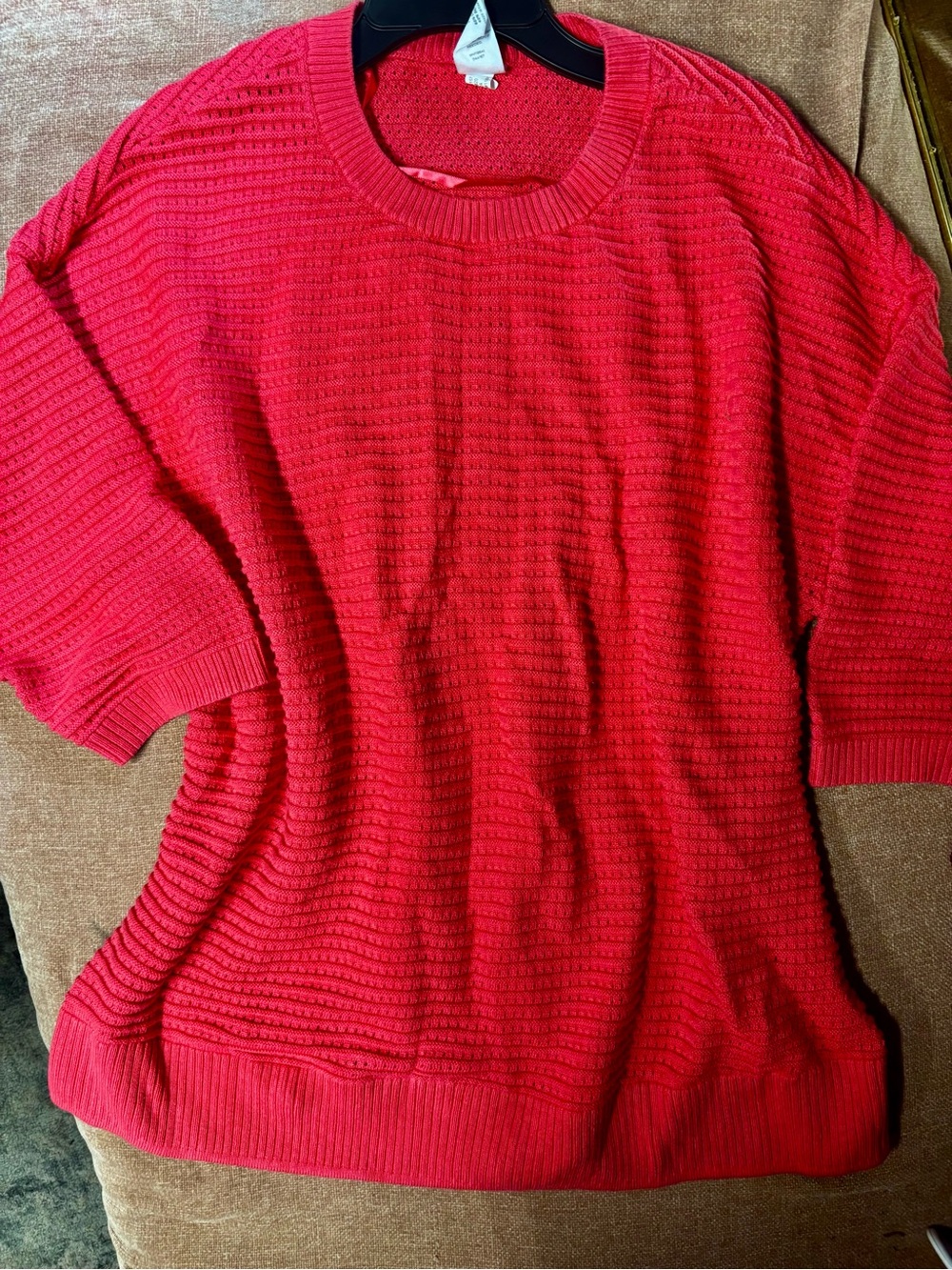 Women's Red Textured Crewneck Sweater - Classic Casual Style